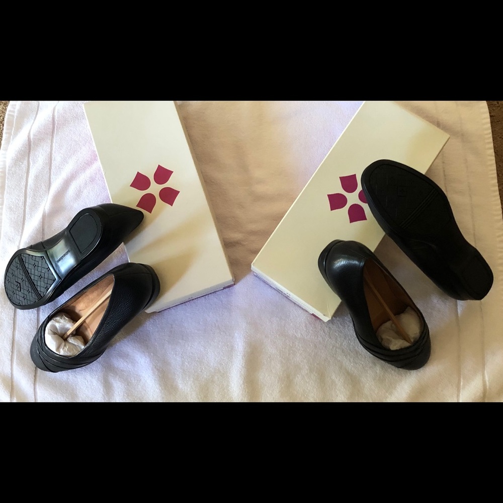 Naturalizer Flats - Jaye, Navy & Black set